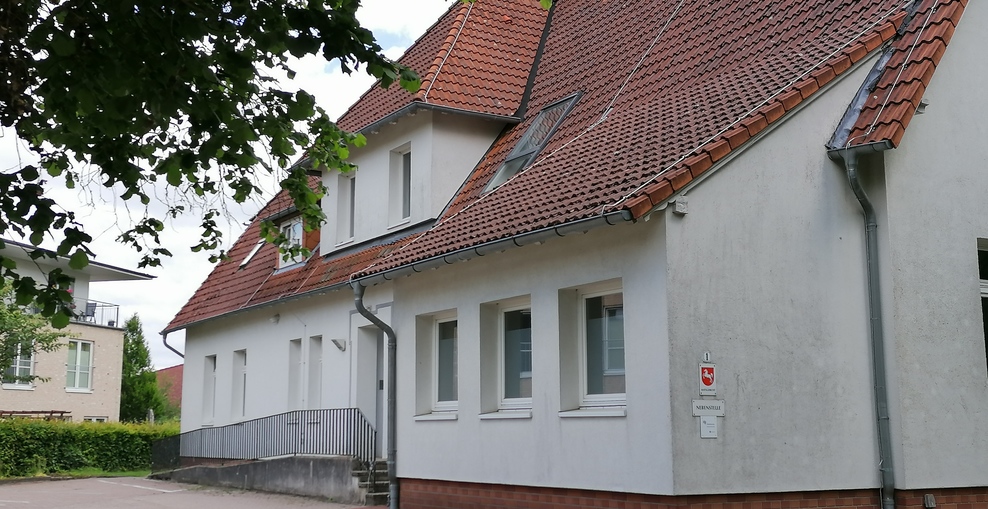Amtsgericht Bremervörde - Nebengebäude - im Herbst